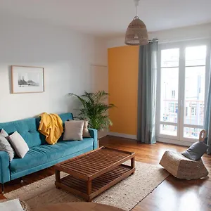 https://appartement-spacieux-avec-balcon-et-parking.inbrittany.com