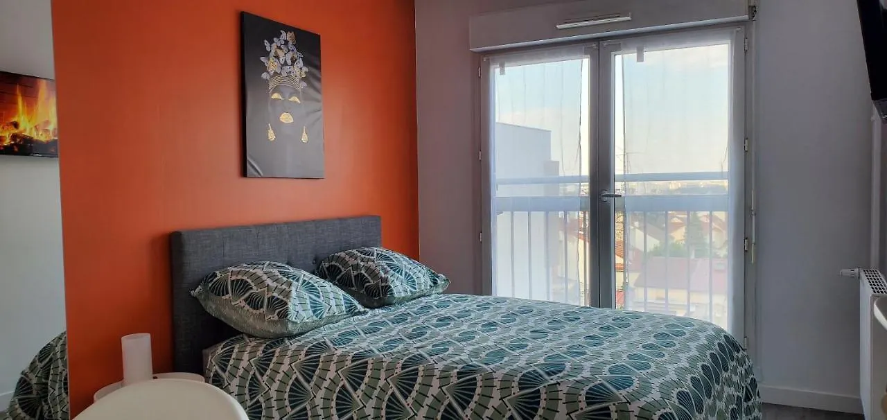 Charming Room With Shared Space Close To Paris - Chambres Confort Avec Espaces Partages Proche De Paris Vitry-sur-Seine 0*,  Frankreich